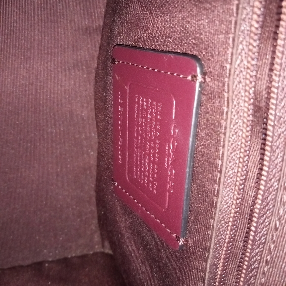 Coach - Picture 5 of 7